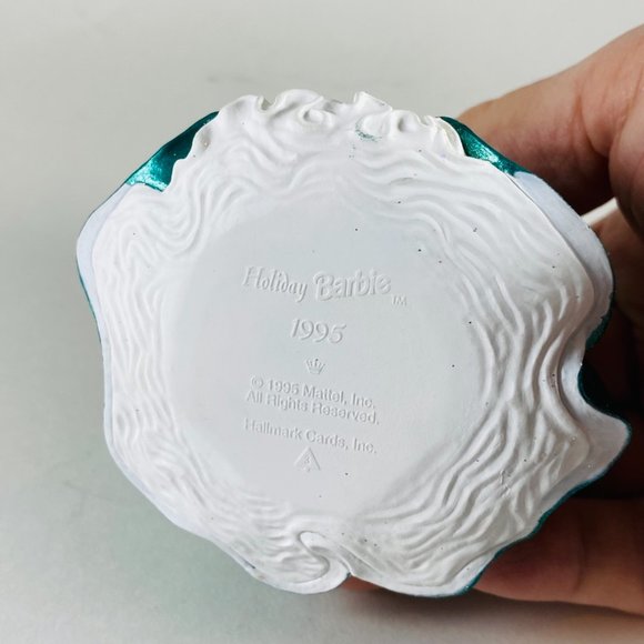 Hallmark Keepsake Holiday Barbie Ornament 1995 NIB - Picture 2 of 4